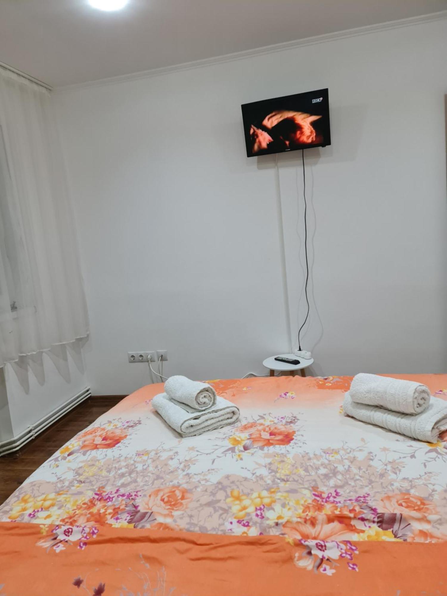 Apartament Modern Cristina&Jessica Mediaş Buitenkant foto
